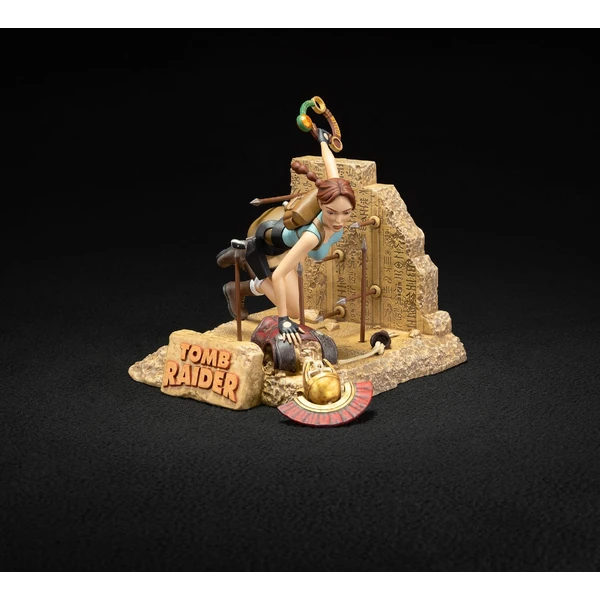 Soška Dark Horse Tomb Raider 1996 Lara Croft Classic Era 17 cm - Sochy a sošky - Obrázok 0BBC000K01