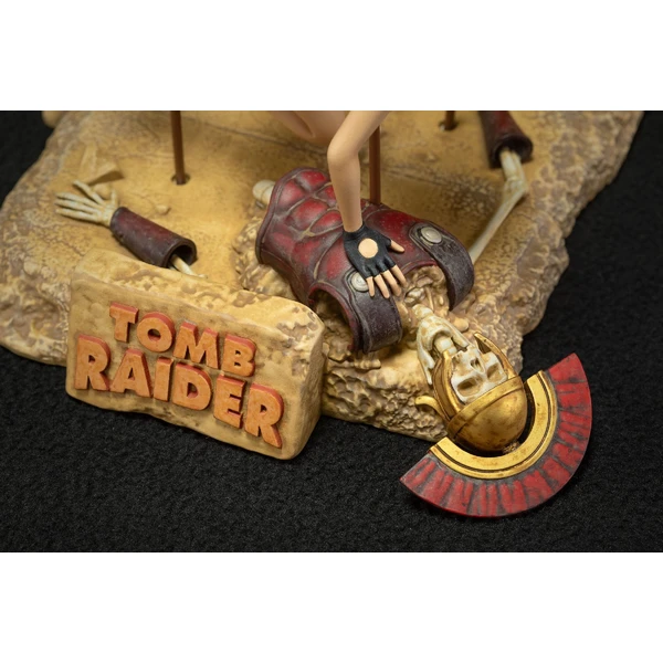 Soška Dark Horse Tomb Raider 1996 Lara Croft Classic Era 17 cm - Sochy a sošky - Obrázok 3BBC000K01