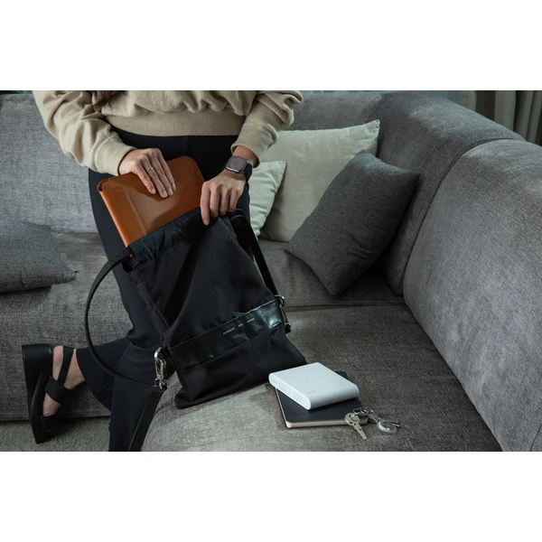 Epico Leather Sleeve kožené pouzdro pro Macbook Pro 13,3"/Air 13"/Air 13,6" hnědé - Puzdra - Obrázok B2LL000K01