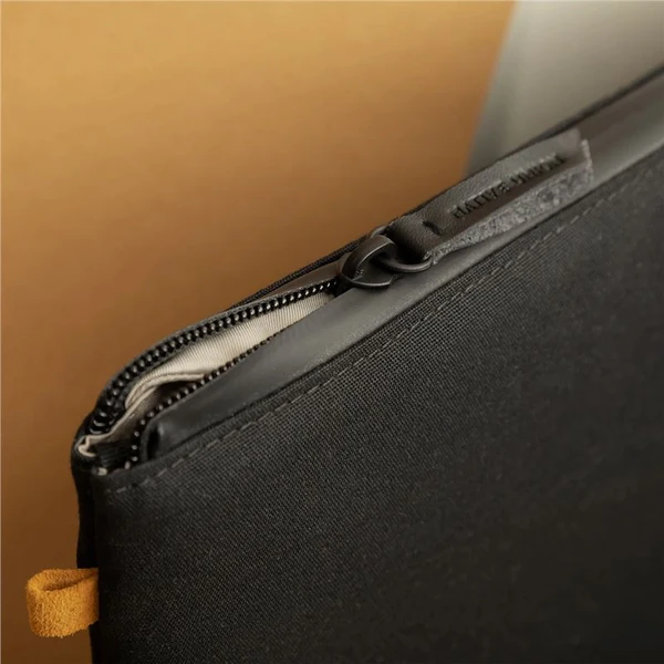 Native Union WFA Stow Lite Sleeve pouzdro Macbook 13" černé - Puzdra - Obrázok MLV3000K01