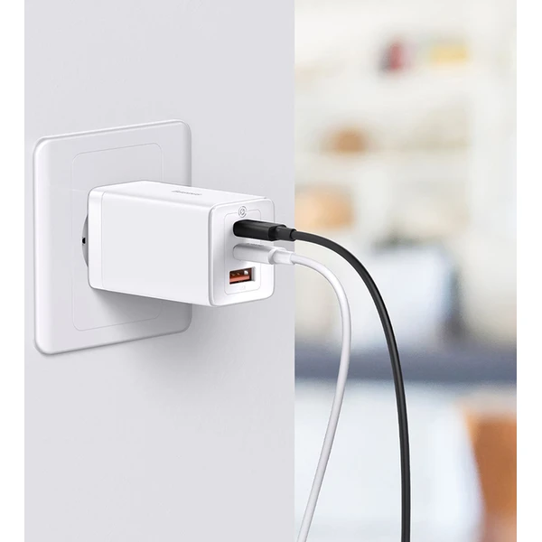 Baseus GaN5 Pre rýchlonabíjačka 65W 2x USB-C, 1x USB biela - Nabíjačky - Obrázok OFGE000L01